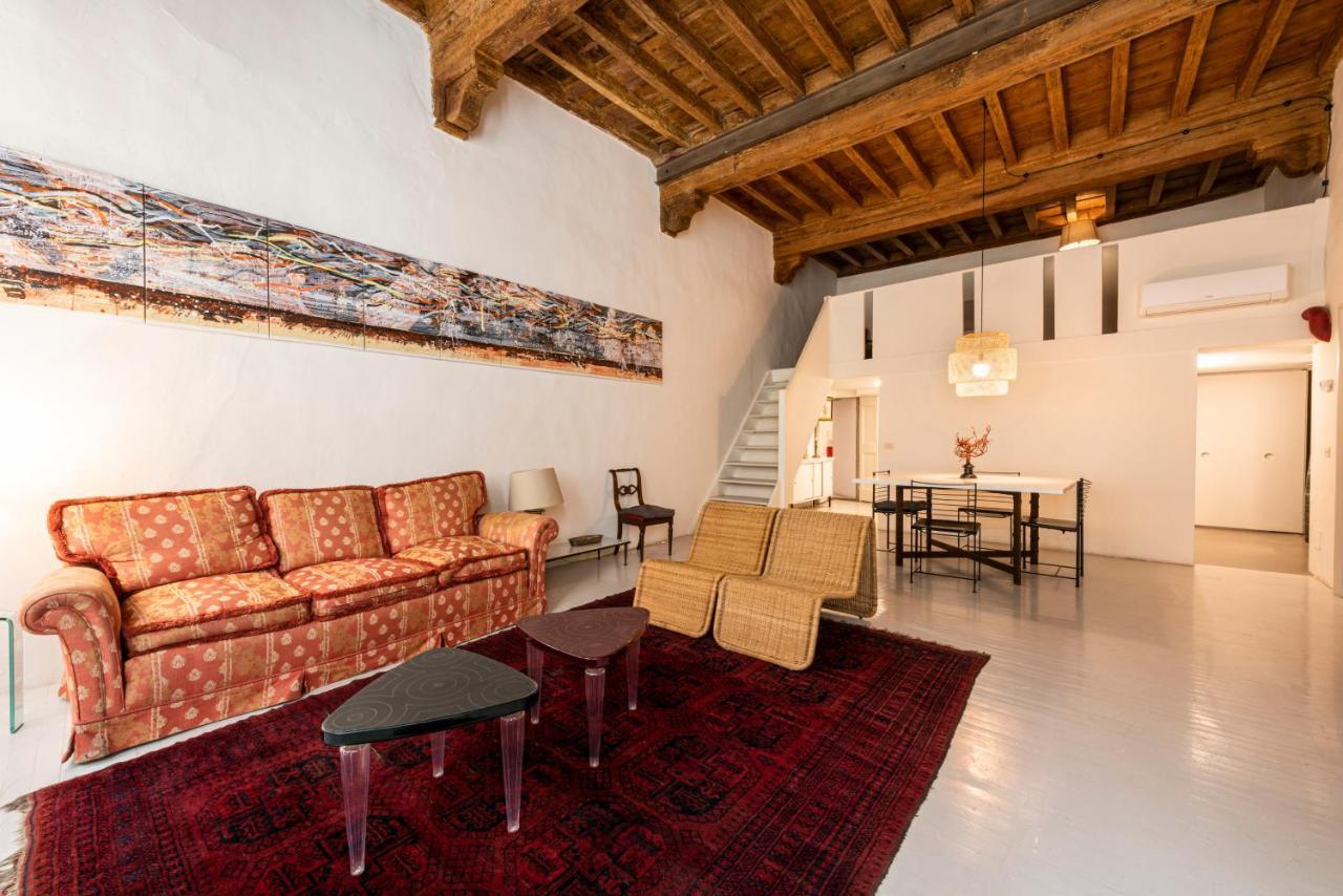 San House By Mmega * Florencia